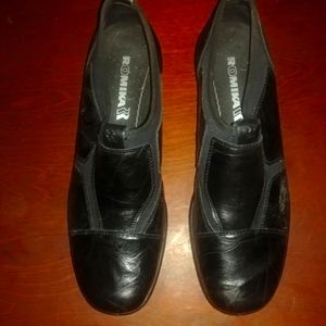 Romika Loafers black ladies size 37 Eu size 7 usa